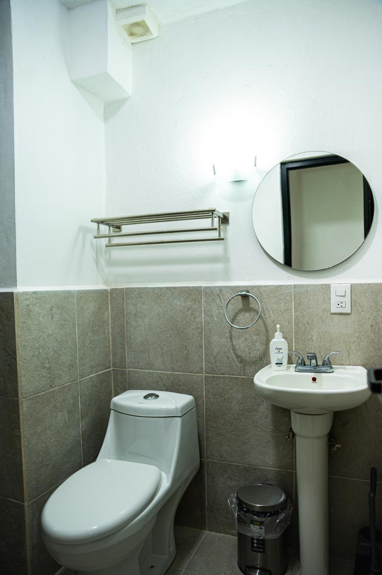 Casa Blanca Apartment *